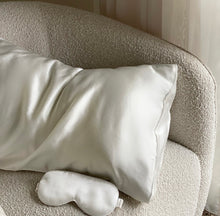 Load image into Gallery viewer, White Silk Pillowcase
