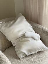 Load image into Gallery viewer, White Silk Pillowcase